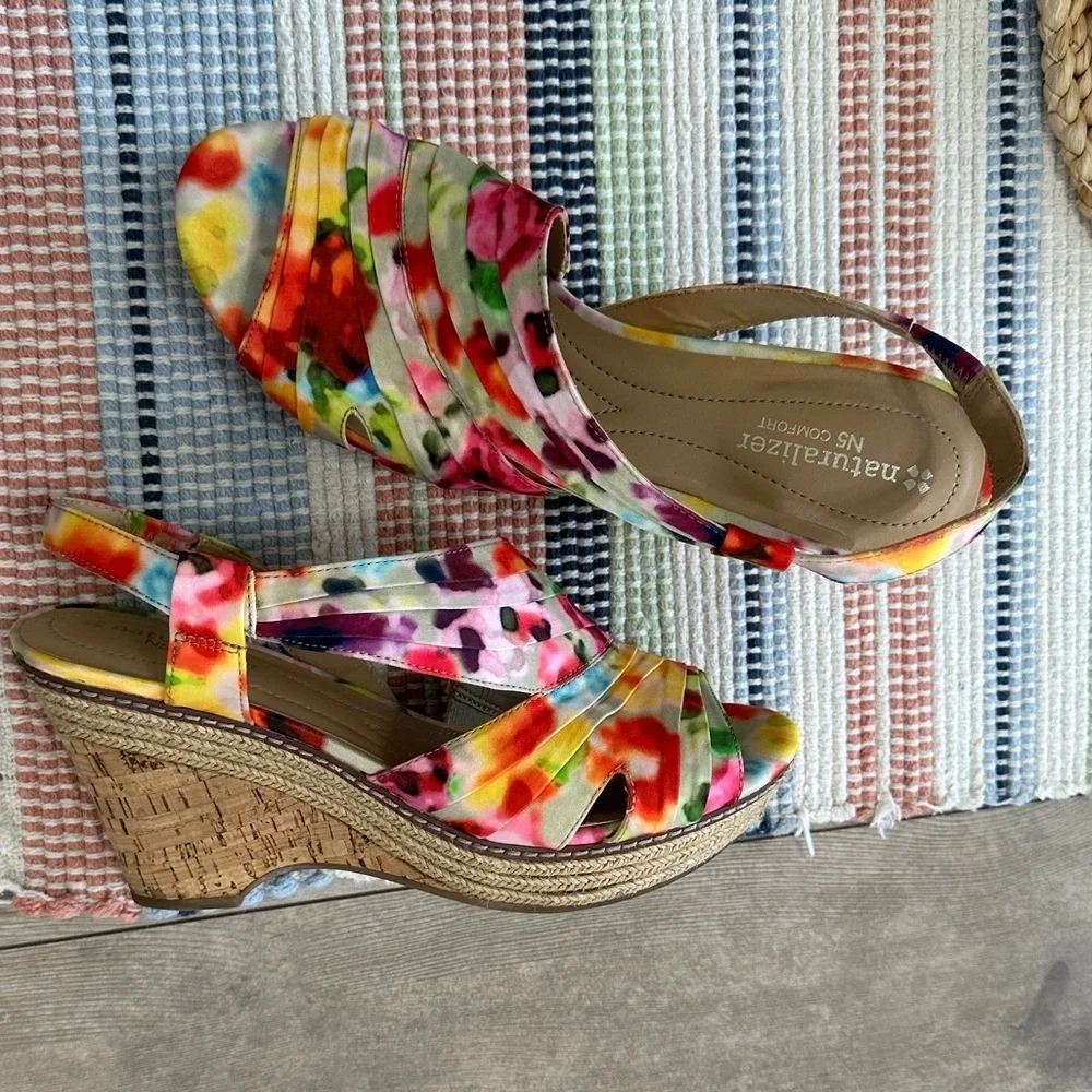 Naturalizer Lulianna Floral Ankle Strap Wedge Sandal Heel Shoes Size 8 1/2W